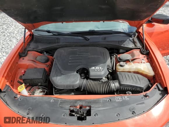 ✅ 2020 Dodge Charger GT • VIN: 2C3CDXHG7LH195949 • Lot: 86152355. Wystawiony na Copart z przebiegiem 89 736 mil. Bezpłatny archiwum sprzedaży aukcyjnych z USA i szczegółowy raport historii pojazdu na DreamBid. Zdjęcie 11.