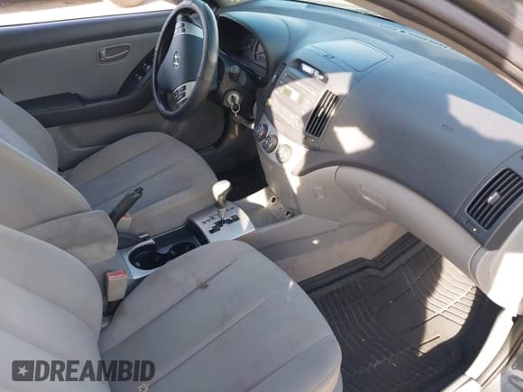 ✅ 2008 Hyundai Elantra GLS • VIN: KMHDU46D68U313819 • Lot: 43610624. Wystawiony na IAAI z przebiegiem 168 236 mil. Bezpłatny archiwum sprzedaży aukcyjnych z USA i szczegółowy raport historii pojazdu na DreamBid. Zdjęcie 5.