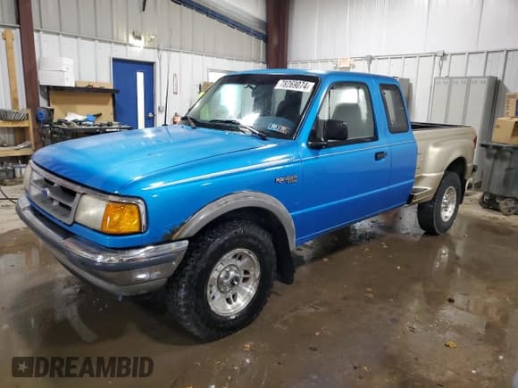 ✅ 1995 Ford Ranger XLT • VIN: 1FTDR15X7SPB20603 • Lot: 78269074. Listed on Copart with 215,551 mi. Free auction sales archive from the USA and detailed vehicle history report at DreamBid. Image 1.