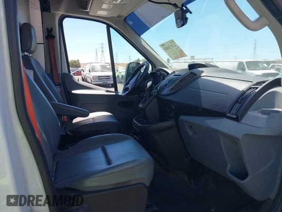 ✅ 2019 Ford Transit • VIN: 1FTBW2CM3KKA38721 • Lot: 42891920. Listed on IAAI with 111,821 mi. Free auction sales archive from the USA and detailed vehicle history report at DreamBid. Image 5.