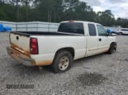 ✅ 2006 Chevrolet Silverado 1500 LS • VIN: 2GCEC19T561153423 • Лот: 84610645. Опубликован ранее на Copart с пробегом 303 107 миль. Бесплатный доступ к архиву аукционных продаж из США и подробный отчёт об истории автомобиля на DreamBid. Изображение 3.