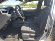 ✅ 2025 Toyota Corolla Hybrid LE • VIN: JTDBDMHE2SJ012412 • Lot: 57169775. Wystawiony na Copart z przebiegiem 2 962 mil. Bezpłatny archiwum sprzedaży aukcyjnych z USA i szczegółowy raport historii pojazdu na DreamBid. Zdjęcie 7.