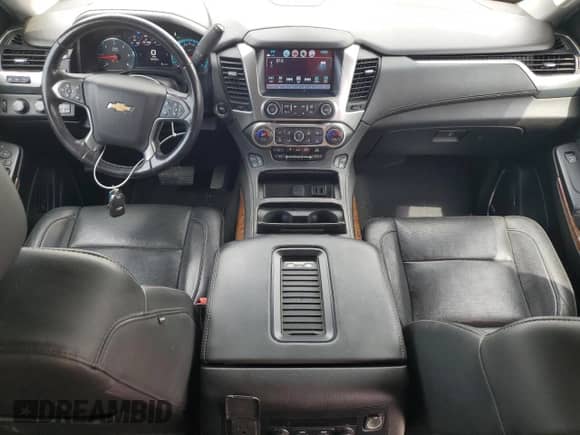 2019 Chevrolet Tahoe Premier z VIN 1GNSKCKJ3KR220037, wystawiony jako Copart lot #54484665 z przebiegiem 94 112 mil mil oraz Szkoda całkowita • Salvage title. Historia ofert i sprzedaży dostępna na DreamBid. Obrazek 8.