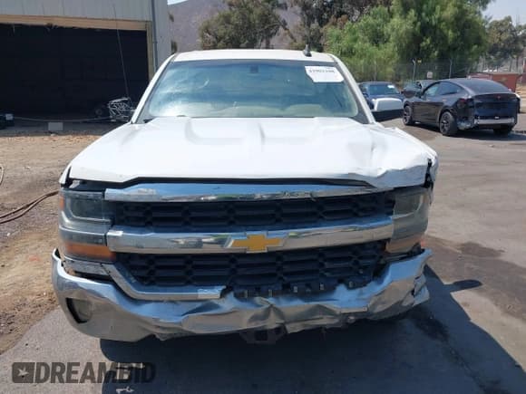 ✅ 2018 Chevrolet Silverado 1500 LT • VIN: 1GCPCREC7JF116128 • Lot: 42902108. Wystawiony na IAAI z przebiegiem 332 831 mil. Bezpłatny archiwum sprzedaży aukcyjnych z USA i szczegółowy raport historii pojazdu na DreamBid. Zdjęcie 12.