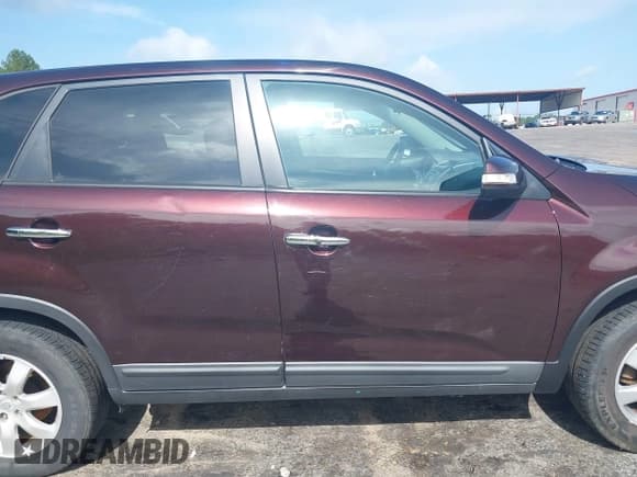 ✅ 2012 Kia Sorento LX • VIN: 5XYKT3A1XCG192292 • Лот: 42624487. Опубликован ранее на IAAI с пробегом 207 143 миль. Бесплатный доступ к архиву аукционных продаж из США и подробный отчёт об истории автомобиля на DreamBid. Изображение 13.