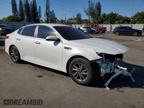 ✅ 2020 Kia Optima LX • VIN: 5XXGT4L38LG393722 • Lot: 90775425. Listed on Copart with 82,400 mi. Free auction sales archive from the USA and detailed vehicle history report at DreamBid. Image 4.