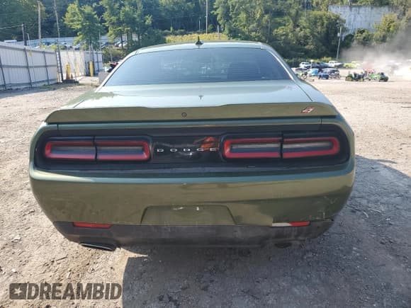 ✅ 2018 Dodge Challenger GT • VIN: 2C3CDZGG5JH168999 • Lot: 71379054. Wystawiony na Copart z przebiegiem 67 915 mil. Bezpłatny archiwum sprzedaży aukcyjnych z USA i szczegółowy raport historii pojazdu na DreamBid. Zdjęcie 6.