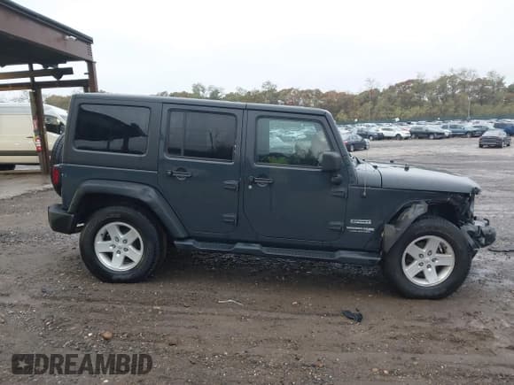 ✅ 2018 Jeep Wrangler Unlimited Sport S • VIN: 1C4HJWDGXJL807930 • Lot: 43573604. Listed on IAAI with 95,636 mi. Free auction sales archive from the USA and detailed vehicle history report at DreamBid. Image 13.