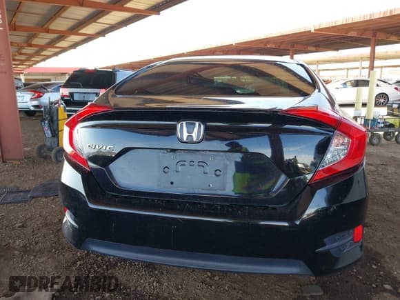 ✅ 2018 Honda Civic LX • VIN: 2HGFC2F52JH603448 • Lot: 41993802. Wystawiony na IAAI z przebiegiem 91 291 mil. Bezpłatny archiwum sprzedaży aukcyjnych z USA i szczegółowy raport historii pojazdu na DreamBid. Zdjęcie 16.