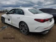 ✅ 2025 Mercedes-Benz E 450 • VIN: W1KLF6BB0SA086099 • Лот: 57910465. Опубликован ранее на Copart с пробегом Не указан. Бесплатный доступ к архиву аукционных продаж из США и подробный отчёт об истории автомобиля на DreamBid. Изображение 2.