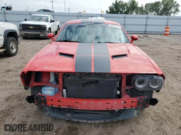 ✅ 2016 Dodge Challenger R/T • VIN: 2C3CDZBT6GH114091 • Lot: 67924634. Wystawiony na Copart z przebiegiem 68 874 mil. Bezpłatny archiwum sprzedaży aukcyjnych z USA i szczegółowy raport historii pojazdu na DreamBid. Zdjęcie 5.