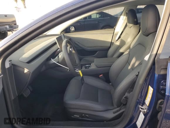 ✅ 2024 Tesla Model 3 • VIN: 5YJ3E1EA9RF835597 • Lot: 79460024. Wystawiony na Copart z przebiegiem 1 479 mil. Bezpłatny archiwum sprzedaży aukcyjnych z USA i szczegółowy raport historii pojazdu na DreamBid. Zdjęcie 7.