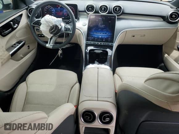 ✅ 2025 Mercedes-Benz C 300 • VIN: W1KAF4HB0SR247801 • Lot: 66853485. Listed on Copart with 5,149 mi. Free auction sales archive from the USA and detailed vehicle history report at DreamBid. Image 8.