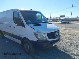 ✅ 2014 Mercedes-Benz Sprinter Cargo • VIN: WD3PE7CC0E5843991 • Lot: 43612378. Wystawiony na IAAI z przebiegiem 140 769 mil. Bezpłatny archiwum sprzedaży aukcyjnych z USA i szczegółowy raport historii pojazdu na DreamBid. Zdjęcie 1.