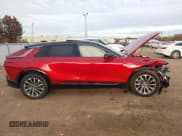 ✅ 2024 Cadillac LYRIQ Sport • VIN: 1GYKPWRL2RZ136525 • Lot: 41100636. Wystawiony na IAAI z przebiegiem Nie podano. Bezpłatny archiwum sprzedaży aukcyjnych z USA i szczegółowy raport historii pojazdu na DreamBid. Zdjęcie 13.