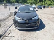 ✅ 2019 Toyota C-HR XLE • VIN: NMTKHMBX0KR084659 • Lot: 43117025. Wystawiony na IAAI z przebiegiem 79 898 mil. Bezpłatny archiwum sprzedaży aukcyjnych z USA i szczegółowy raport historii pojazdu na DreamBid. Zdjęcie 11.