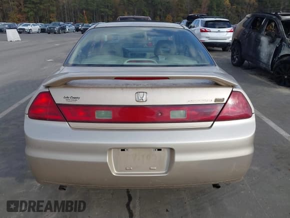 ✅ 2001 Honda Accord EX • VIN: 1HGCG225X1A000596 • Lot: 43651546. Listed on IAAI with 123,073 mi. Free auction sales archive from the USA and detailed vehicle history report at DreamBid. Image 16.