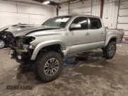 ✅ 2021 Toyota Tacoma SR • VIN: 3TMCZ5AN8MM440562 • Lot: 43185718. Wystawiony na IAAI z przebiegiem 37 948 mil. Bezpłatny archiwum sprzedaży aukcyjnych z USA i szczegółowy raport historii pojazdu na DreamBid. Zdjęcie 2.