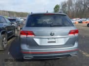 ✅ 2021 Volkswagen Atlas SE • VIN: 1V2WR2CA0MC585259 • Lot: 41525783. Listed on IAAI with 80,101 mi. Free auction sales archive from the USA and detailed vehicle history report at DreamBid. Image 16.