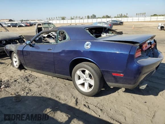 ✅ 2014 Dodge Challenger SXT • VIN: 2C3CDYAG9EH256205 • Lot: 72760154. Wystawiony na Copart z przebiegiem Nie podano. Bezpłatny archiwum sprzedaży aukcyjnych z USA i szczegółowy raport historii pojazdu na DreamBid. Zdjęcie 2.