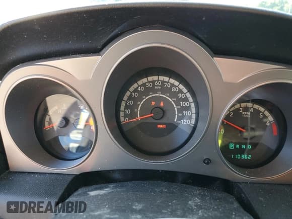 ✅ 2010 Dodge Avenger SXT • VIN: 1B3CC4FBXAN110046 • Lot: 71856685. Listed on Copart with 110,362 mi. Free auction sales archive from the USA and detailed vehicle history report at DreamBid. Image 9.