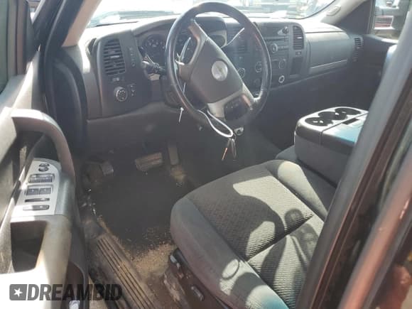 ✅ 2007 Chevrolet Silverado 2500HD 2LT • VIN: 1GCHK29647E526421 • Лот: 67456594. Опубликован ранее на Copart с пробегом Не указан. Бесплатный доступ к архиву аукционных продаж из США и подробный отчёт об истории автомобиля на DreamBid. Изображение 8.