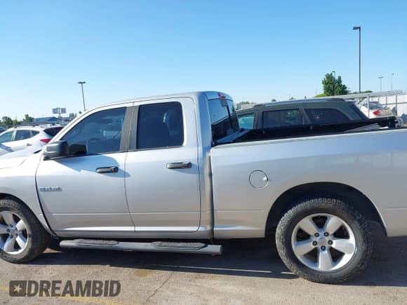 ✅ 2009 Dodge 1500 SLT • VIN: 1D3HB18P79S742814 • Lot: 42536883. Listed on IAAI with 142,263 mi. Free auction sales archive from the USA and detailed vehicle history report at DreamBid. Image 14.