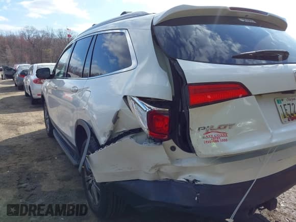 ✅ 2017 Honda Pilot EX-L • VIN: 5FNYF6H71HB061036 • Lot: 41891446. Listed on IAAI with 194,566 mi. Free auction sales archive from the USA and detailed vehicle history report at DreamBid. Image 6.