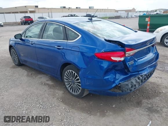 ✅ 2018 Ford Fusion SE • VIN: 3FA6P0PU2JR143229 • Лот: 42777172. Опубликован ранее на IAAI с пробегом 180 509 миль. Бесплатный доступ к архиву аукционных продаж из США и подробный отчёт об истории автомобиля на DreamBid. Изображение 3.