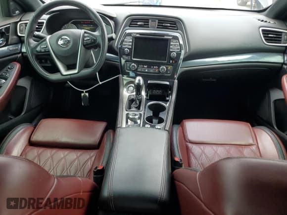 ✅ 2021 Nissan Maxima Platinum • VIN: 1N4AA6FVXMC503150 • Lot: 70108505. Wystawiony na Copart z przebiegiem 43 967 mil. Bezpłatny archiwum sprzedaży aukcyjnych z USA i szczegółowy raport historii pojazdu na DreamBid. Zdjęcie 8.