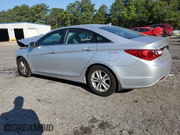 ✅ 2013 Hyundai Sonata GLS • VIN: 5NPEB4AC7DH660366 • Lot: 72312104. Listed on Copart with 126,442 mi. Free auction sales archive from the USA and detailed vehicle history report at DreamBid. Image 2.