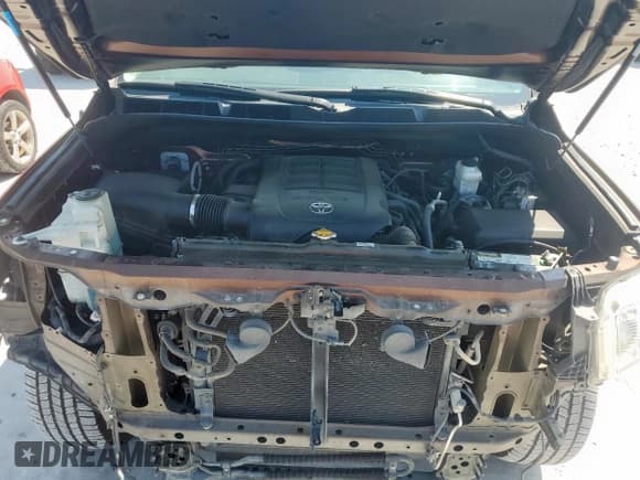 ✅ 2017 Toyota Tundra Platinum • VIN: 5TFAW5F13HX588592 • Lot: 71073635. Listed on Copart with 94,788 mi. Free auction sales archive from the USA and detailed vehicle history report at DreamBid. Image 11.