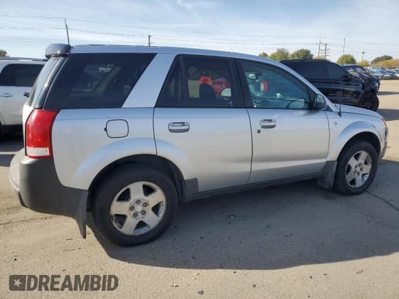 ✅ 2004 Saturn VUE V6 • VIN: 5GZCZ63434S828685 • Lot: 77799474. Wystawiony na Copart z przebiegiem 185 694 mil. Bezpłatny archiwum sprzedaży aukcyjnych z USA i szczegółowy raport historii pojazdu na DreamBid. Zdjęcie 3.