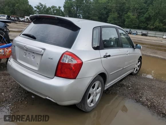 ✅ 2009 Kia Spectra Spectra5 • VIN: KNAFE241395022419 • Lot: 61037105. Wystawiony na Copart z przebiegiem 212 026 mil. Bezpłatny archiwum sprzedaży aukcyjnych z USA i szczegółowy raport historii pojazdu na DreamBid. Zdjęcie 3.