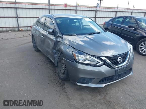 ✅ 2017 Nissan Sentra S • VIN: 3N1AB7AP8HY272741 • Lot: 43371643. Wystawiony na IAAI z przebiegiem 145 945 mil. Bezpłatny archiwum sprzedaży aukcyjnych z USA i szczegółowy raport historii pojazdu na DreamBid. Zdjęcie 1.