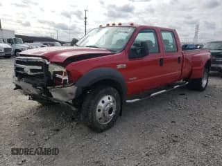 ✅ 2005 Ford F-450 • VIN: 1FDXW47P15EA28273 • Lot: 46141824. Wystawiony na Copart z przebiegiem 114 831 mil. Bezpłatny archiwum sprzedaży aukcyjnych z USA i szczegółowy raport historii pojazdu na DreamBid. Zdjęcie 1.