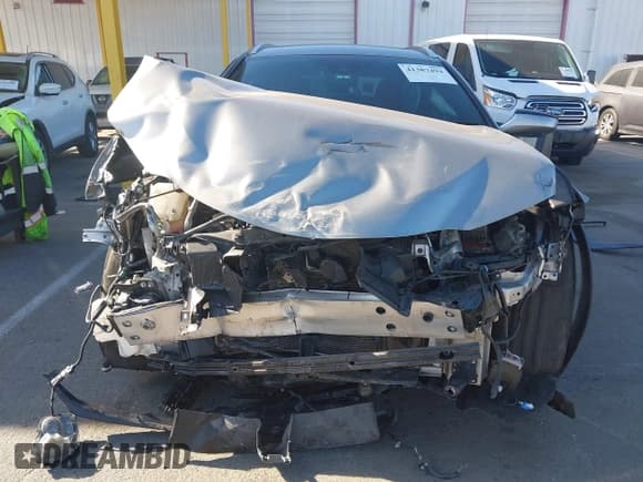 ✅ 2019 Lexus UX 250h • VIN: JTHU9JBH6K2000266 • Лот: 41387494. Опубликован ранее на IAAI с пробегом 38 378 миль. Бесплатный доступ к архиву аукционных продаж из США и подробный отчёт об истории автомобиля на DreamBid. Изображение 12.