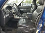 ✅ 2009 Jeep Liberty Limited • VIN: 1J8GN58K79W500131 • Lot: 70589295. Wystawiony na Copart z przebiegiem 148 074 mil. Bezpłatny archiwum sprzedaży aukcyjnych z USA i szczegółowy raport historii pojazdu na DreamBid. Zdjęcie 7.