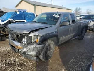 ✅ 2008 Chevrolet Silverado 1500 2LT • VIN: 2GCEC190681255192 • Lot: 88859865. Wystawiony na Copart z przebiegiem 210 023 mil. Bezpłatny archiwum sprzedaży aukcyjnych z USA i szczegółowy raport historii pojazdu na DreamBid. Zdjęcie 1.