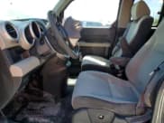 ✅ 2008 Honda Element EX • VIN: 5J6YH18738L013512 • Лот: 67211935. Опубликован ранее на Copart с пробегом 218 509 миль. Бесплатный доступ к архиву аукционных продаж из США и подробный отчёт об истории автомобиля на DreamBid. Изображение 7.