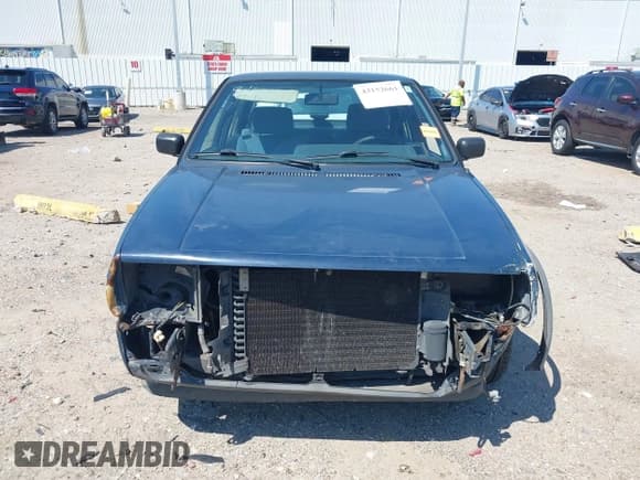 ✅ 1989 Volkswagen Jetta • VIN: WVWRB11GXKW378006 • Lot: 43152661. Wystawiony na IAAI z przebiegiem 66 430 mil. Bezpłatny archiwum sprzedaży aukcyjnych z USA i szczegółowy raport historii pojazdu na DreamBid. Zdjęcie 13.