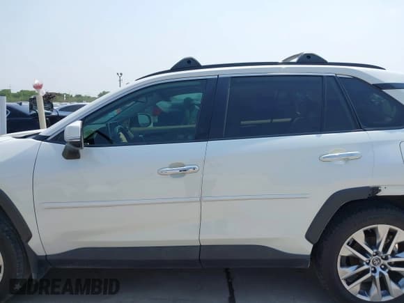 ✅ 2019 Toyota RAV4 Limited • VIN: 2T3Y1RFV0KC006727 • Лот: 42289002. Опубликован ранее на IAAI с пробегом 134 480 миль. Бесплатный доступ к архиву аукционных продаж из США и подробный отчёт об истории автомобиля на DreamBid. Изображение 15.