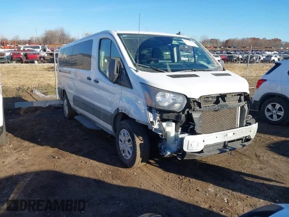 ✅ 2025 Ford Transit Passenger XLT • VIN: 1FBAX2YG8SKA05469 • Lot: 43739749. Wystawiony na IAAI z przebiegiem 34 684 mil. Bezpłatny archiwum sprzedaży aukcyjnych z USA i szczegółowy raport historii pojazdu na DreamBid. Zdjęcie 1.