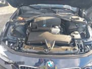 ✅ 2015 BMW 3 Series 328i xDrive • VIN: WBA3B3C54FJ984365 • Lot: 43686578. Wystawiony na IAAI z przebiegiem 134 988 mil. Bezpłatny archiwum sprzedaży aukcyjnych z USA i szczegółowy raport historii pojazdu na DreamBid. Zdjęcie 10.