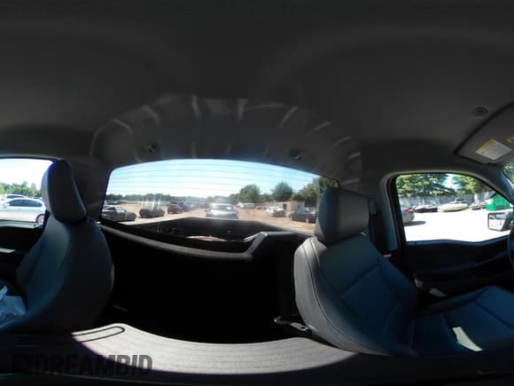 ✅ 2025 Ford F-150 XL • VIN: 1FTMF1LP2SKD18160 • Lot: 43058340. Wystawiony na IAAI z przebiegiem 4 949 mil. Bezpłatny archiwum sprzedaży aukcyjnych z USA i szczegółowy raport historii pojazdu na DreamBid. Zdjęcie 21.