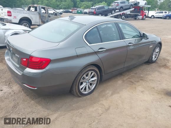 ✅ 2014 BMW 5 Series 528i xDrive • VIN: WBA5A7C51ED615091 • Лот: 42469450. Опубликован ранее на IAAI с пробегом 94 862 миль. Бесплатный доступ к архиву аукционных продаж из США и подробный отчёт об истории автомобиля на DreamBid. Изображение 4.