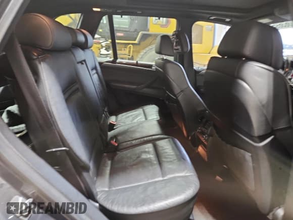 ✅ 2011 BMW X5 35d • VIN: 5UXZW0C55BL658720 • Лот: 93636955. Опубликован ранее на Copart с пробегом 194 975 миль. Бесплатный доступ к архиву аукционных продаж из США и подробный отчёт об истории автомобиля на DreamBid. Изображение 11.