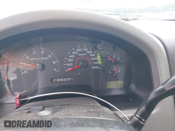 ✅ 2008 Ford F-150 XL • VIN: 1FTRF14W98KC35488 • Lot: 42857727. Wystawiony na IAAI z przebiegiem 207 387 mil. Bezpłatny archiwum sprzedaży aukcyjnych z USA i szczegółowy raport historii pojazdu na DreamBid. Zdjęcie 7.