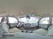 ✅ 2015 Ram 2500 SLT • VIN: 3C6TR5DT4FG610645 • Лот: 47831585. Опубликован ранее на Copart с пробегом 140 468 миль. Бесплатный доступ к архиву аукционных продаж из США и подробный отчёт об истории автомобиля на DreamBid. Изображение 12.