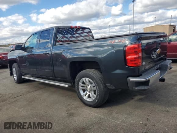 ✅ 2018 Chevrolet Silverado 1500 LT • VIN: 1GCVKREC3JZ119729 • Lot: 86705025. Wystawiony na Copart z przebiegiem 108 839 mil. Bezpłatny archiwum sprzedaży aukcyjnych z USA i szczegółowy raport historii pojazdu na DreamBid. Zdjęcie 2.